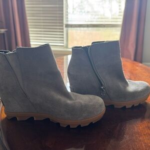 Women's Sorel Gray Suede Ankle Booties with Side Zip